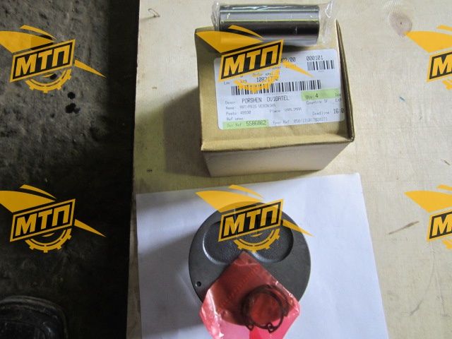 Поршень с пальцем 13101-78202-71